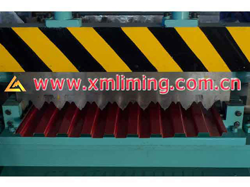 ماكينة تشكيل الباب