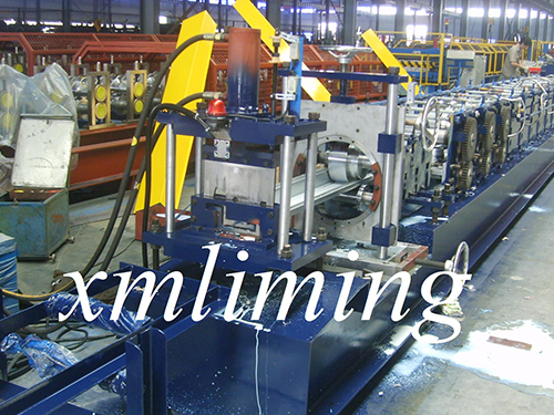 ماكينة تشكيل الباب