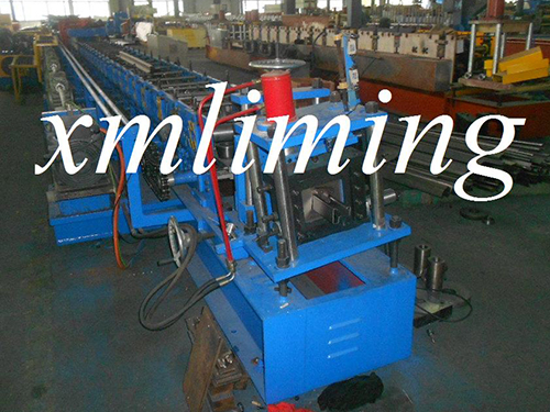 ماكينة تشكيل الباب