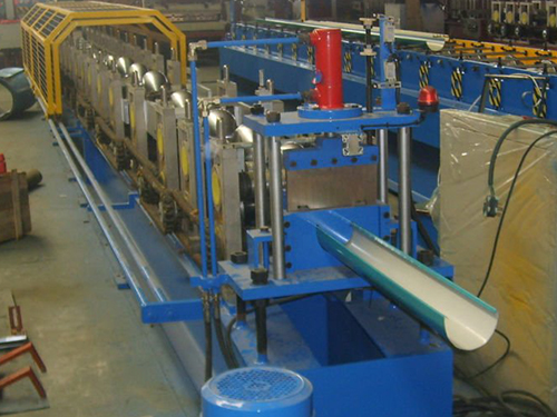 مكائن تشكيل مزاريب المياه