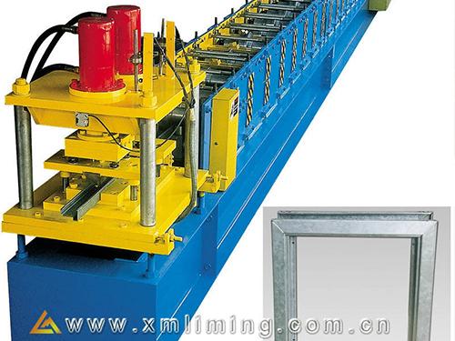 مكائن تشكيل إطار الباب